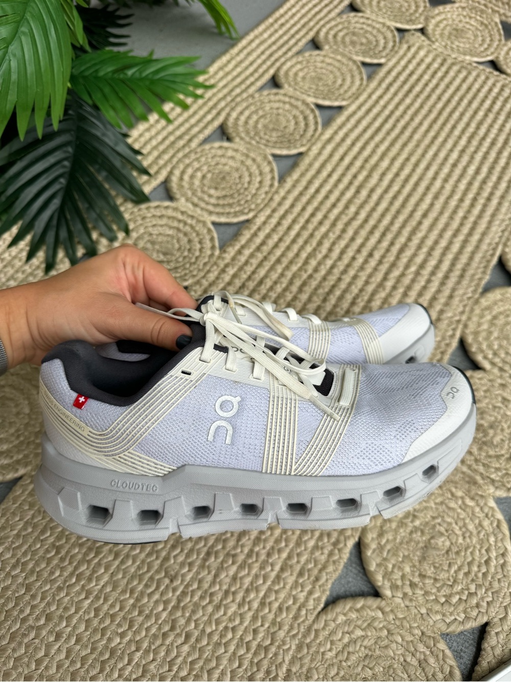 On Running Cloud Black White Sneakers US W8 / EU 39 (Flaws)